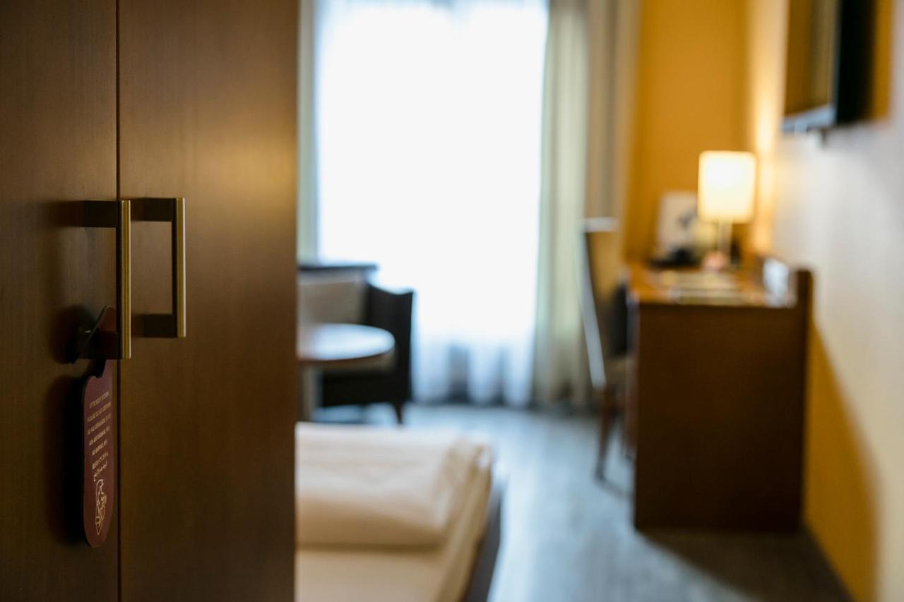 Montfort - Das Hotel フェルトキルヒ エクステリア 写真